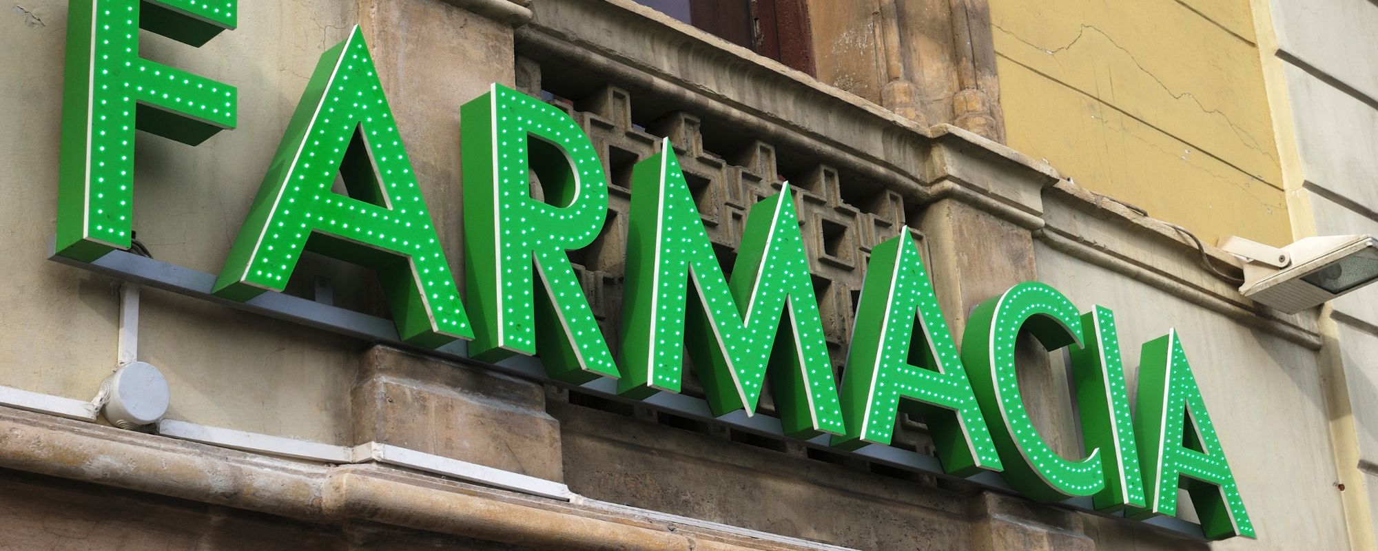 Is Farmapram Legal in the U.S.? What You Need to Know About Mexican Xanax Laws